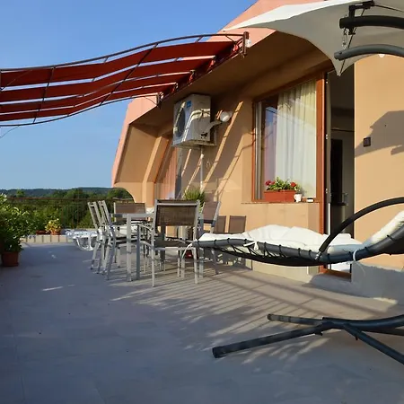 Zlati Guest house *
