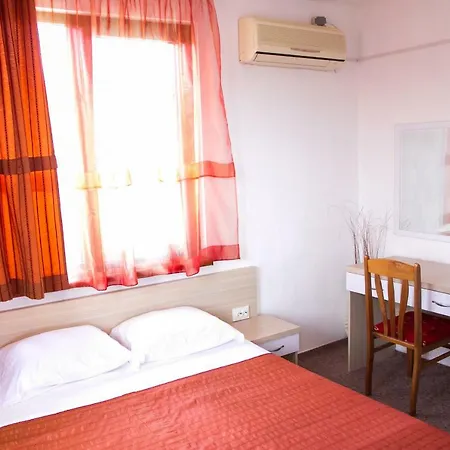 Zlati Guest house *