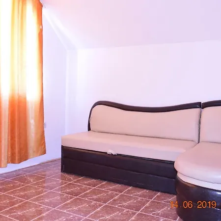 Guest house Zlati *
